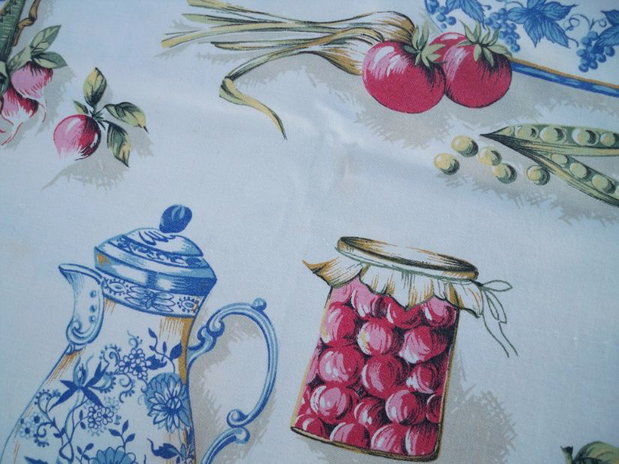 Metraj textil cu imprimeuri