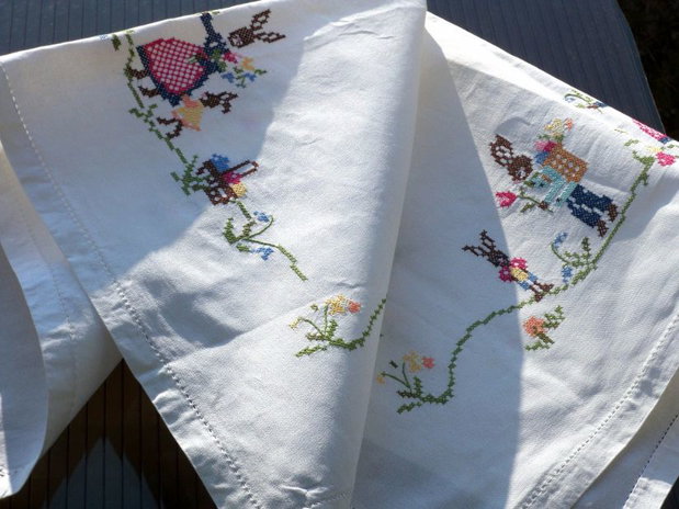 Broderie cu iepurasi