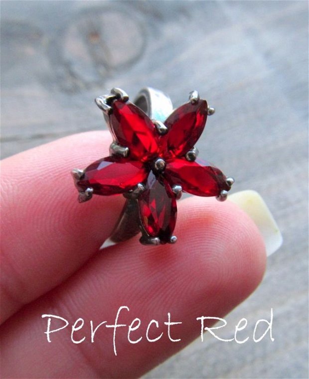 Inel argintat&cristale rosu-granat PERFECT RED