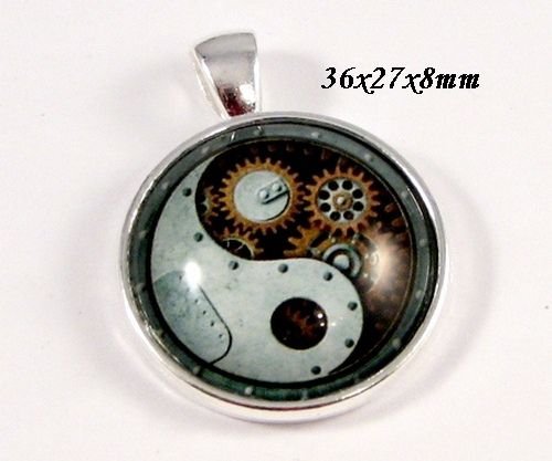 6625 - Pandantiv steampunk, yin yang, aliaj metalic argintiu, cabochon sticla, rotite mecanisme ceas