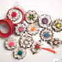 Martisor brosa cu danteluta