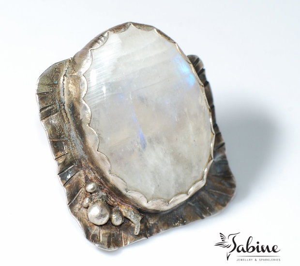 Inel argint 925 şi moonstone. Inel masiv, rustic, patinat, texturat