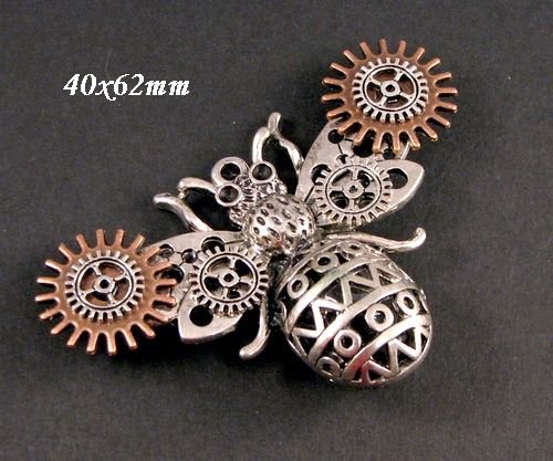 6642 - Pandantiv, albina, aliaj metalic argintiu si cupru, rotite ceas, steampunk, 3D