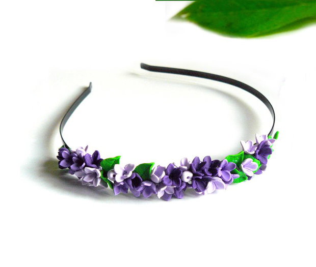 Coronita cu flori de liliac