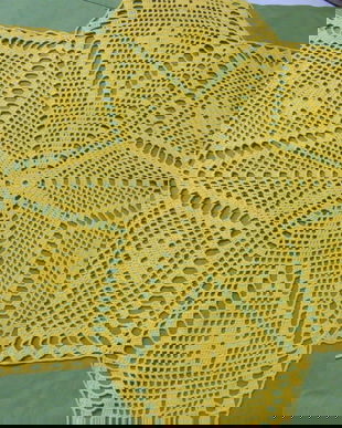 Fata de masa - stelar  galben