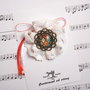Brosa martisor cu motiv traditional