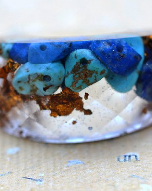 Inel rasină, Inel rășină cu lapis lazuli, turcoaz și foiță de aur