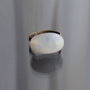 Inel cu Moonstone  prins pe o baza metalica bronz