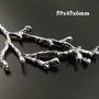 6662 - (2buc) Pandantiv charms / link, ramura / crenguta pom, aliaj metalic argintiu
