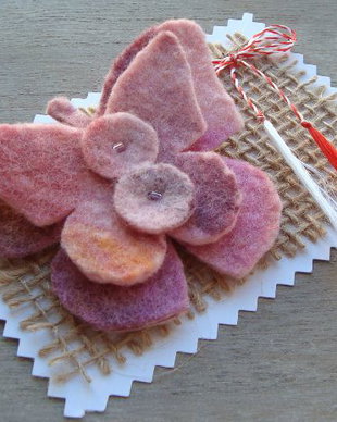 Broşă fluture