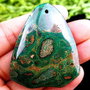 6721 - Pandantiv, jasp kambaba verde padure, triunghi, 48x41x7mm