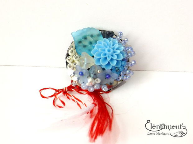 Brosa (martisor) bleu