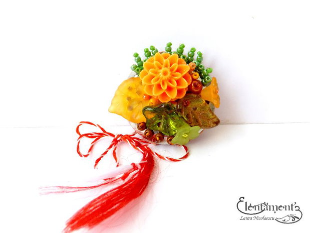 Brosa (martisor) in culori de toamna