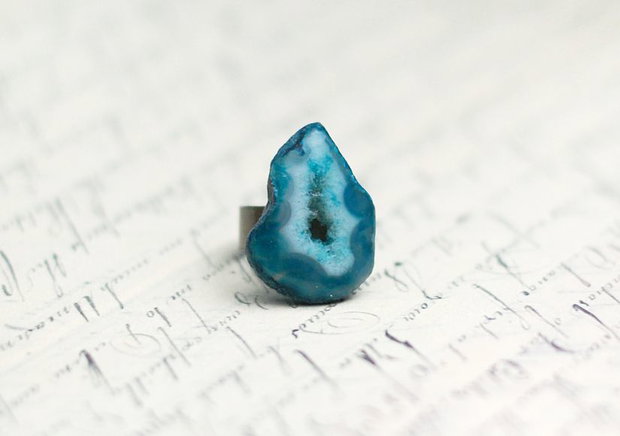 Midnight Nostalgia - Inel cu agata madagascar druzy Teal potolit pe baza reglabila bronz