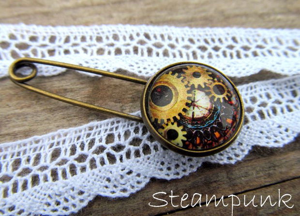 Brosa/martisor steampunk