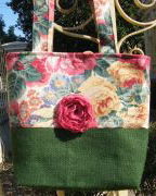 Sacosa cu trandafiri