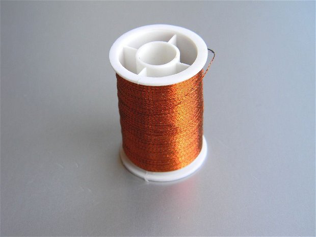 Bobina fir textil culoare metalizata AT15