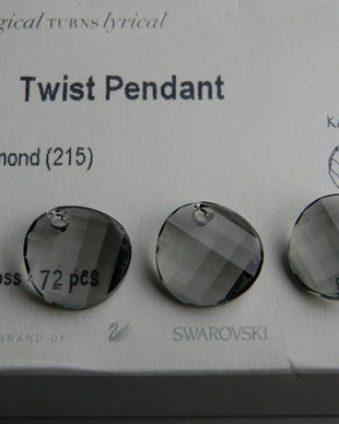 Pandantiv Swarovski - Twist 18 mm - 6621-215