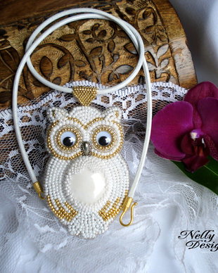 "Little white owl" - Colier