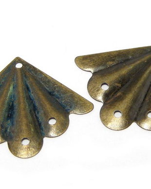 Candelabru metalic, bronz, 23x29 mm