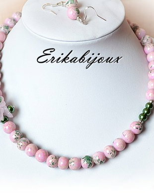 Set pink flowers