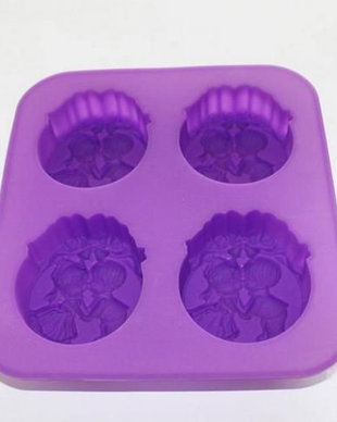 A0027 - Matrita forma silicon pt modelat sapun, ciocolata, etc, 4 cavitati, ingeri fetita baietel