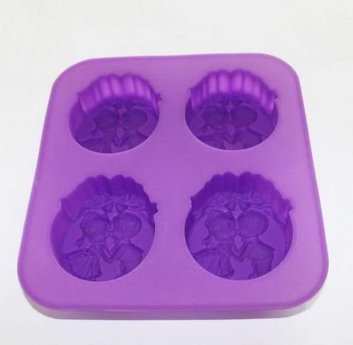 A0027 - Matrita forma silicon pt modelat sapun, ciocolata, etc, 4 cavitati, ingeri fetita baietel