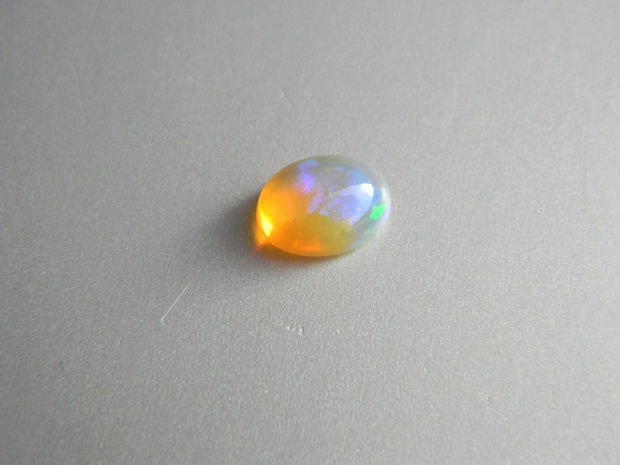 Caboson opal etiopian