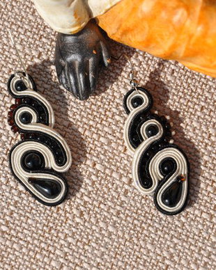 Cercei soutache onix