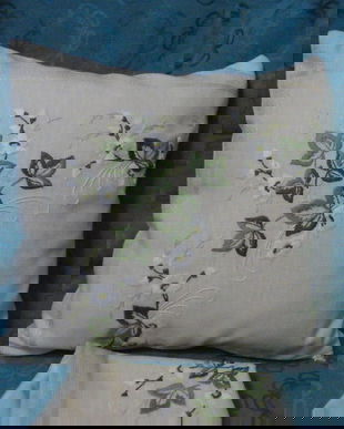 Set 2 huse perne cu broderie