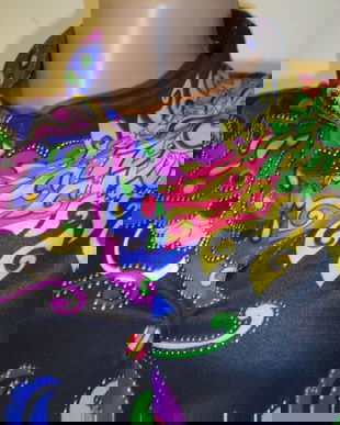 Bluza cu arabescuri colorate