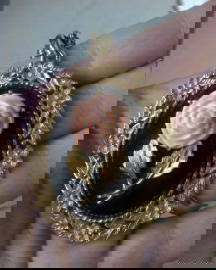 MEDALION VINTAGE MODEL VICTORIAN 2 FETE MODEL FLORAL/OGLINDA MARCATA AVON