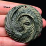 7827 - Pasarea Phoenix / Bennu, pandantiv jasp ribbon sculptat, 50mm