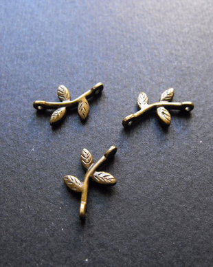 PANDANTIV RAMURICA - BRONZ - 16 X 10 MM