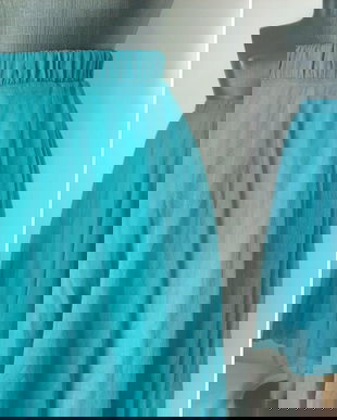 FUSTA AMPLA VOAL ALBASTRU