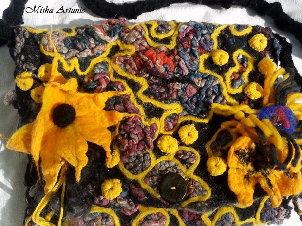 Geanta impaslita cu flori aplicate - Flori de mucegai  - vandut