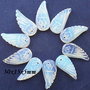 7832 - (2 buc) Pandantive / charms, opalit sculptat, aripi inger
