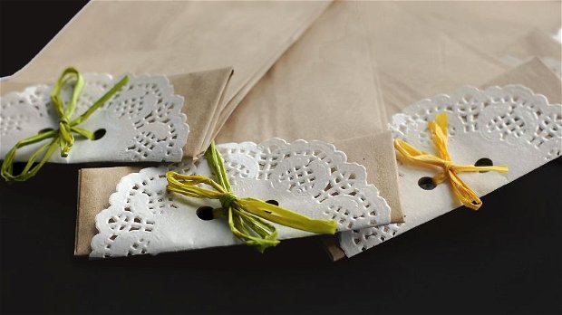 10 buc Plicuri decorative pentru cadouri cu dantela si rafie