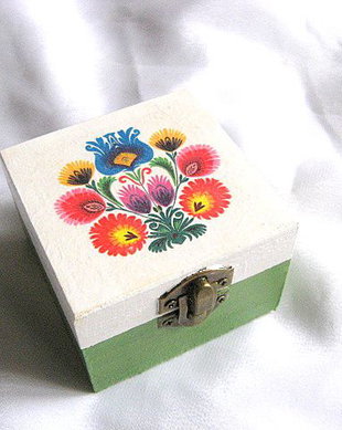Cutie lemn decorata motiv traditional - 26562
