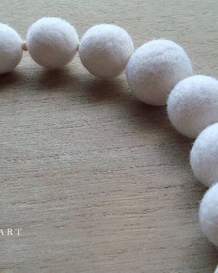 Colier Pure White