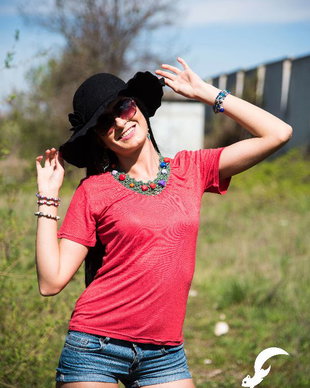 tricou accesorizat cu croset