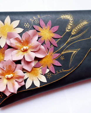 poseta plic handmade unicat din piele naturala -Pink Bouquet