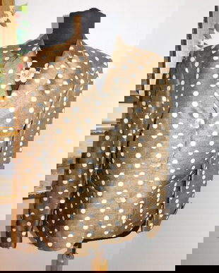 TAIOR CU PANTALON , COMPLEU SUPERB NR  42 - 44