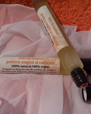 ULEI HRANITOR PENTRU UNGHII SI CUTICULE - 100% natural, 100% vegan.