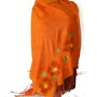 Esarfa de pashmina cu aplicatie de flori de lana si matase naturala impaslite