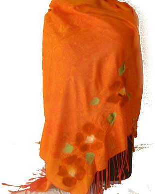 Esarfa de pashmina cu aplicatie de flori de lana si matase naturala impaslite