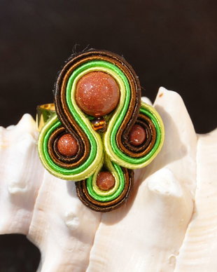 Inel soutache cu piatra soarelui