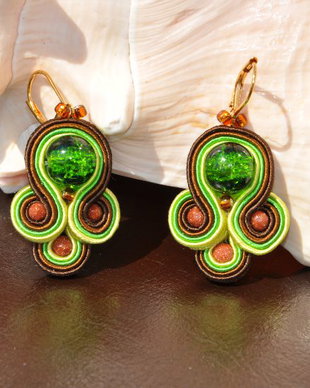 Cercei soutache maro cu verde