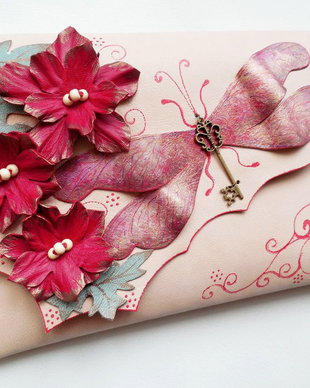 Poseta plic handmade unicat din piele naturala -Red Dragonfly