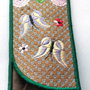 Husa ochelari sau telefon cu broderie flori si fluturi